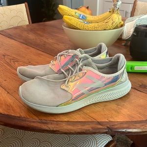 Holographic New Balance Fuel Core Coast 7.5